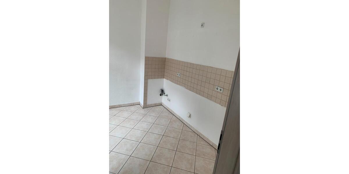 Etagenwohnung Schleiz - 3 Zimmer, 82 m&sup2;, 530&euro; | Angebot:26225826