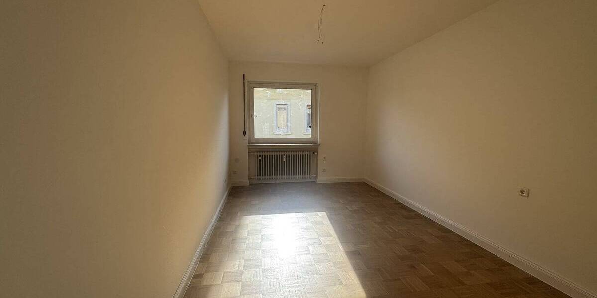 Etagenwohnung Bad Vilbel Kernstadt - 4 Zimmer, 103 m&sup2;, 1.890&euro; | Angebot:26065038