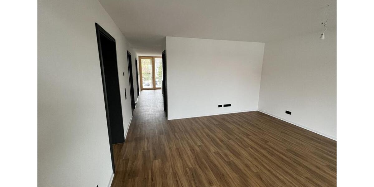 Etagenwohnung Albbruck - 4 Zimmer, 97 m&sup2;, 1.358&euro; | Angebot:24847935