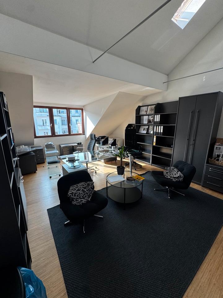 Exklusives, voll ausgestattetes Büro am Gerling Quartier