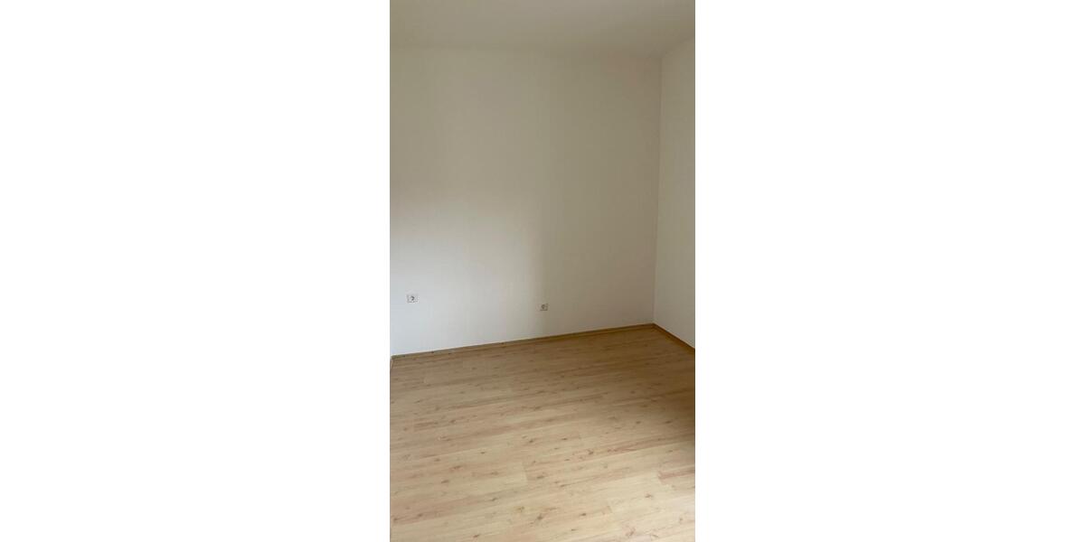 Erdgeschoßwohnung Baiersbronn - 3.5 Zimmer, 85 m&sup2;, 680&euro; | Angebot:26278591