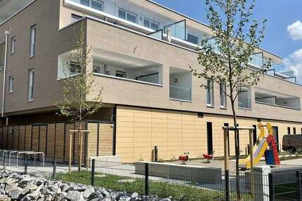 Wohnung Vöhringen - 2 Zimmer, 80 m&sup2;, 1.035&euro; | Angebot:27244570