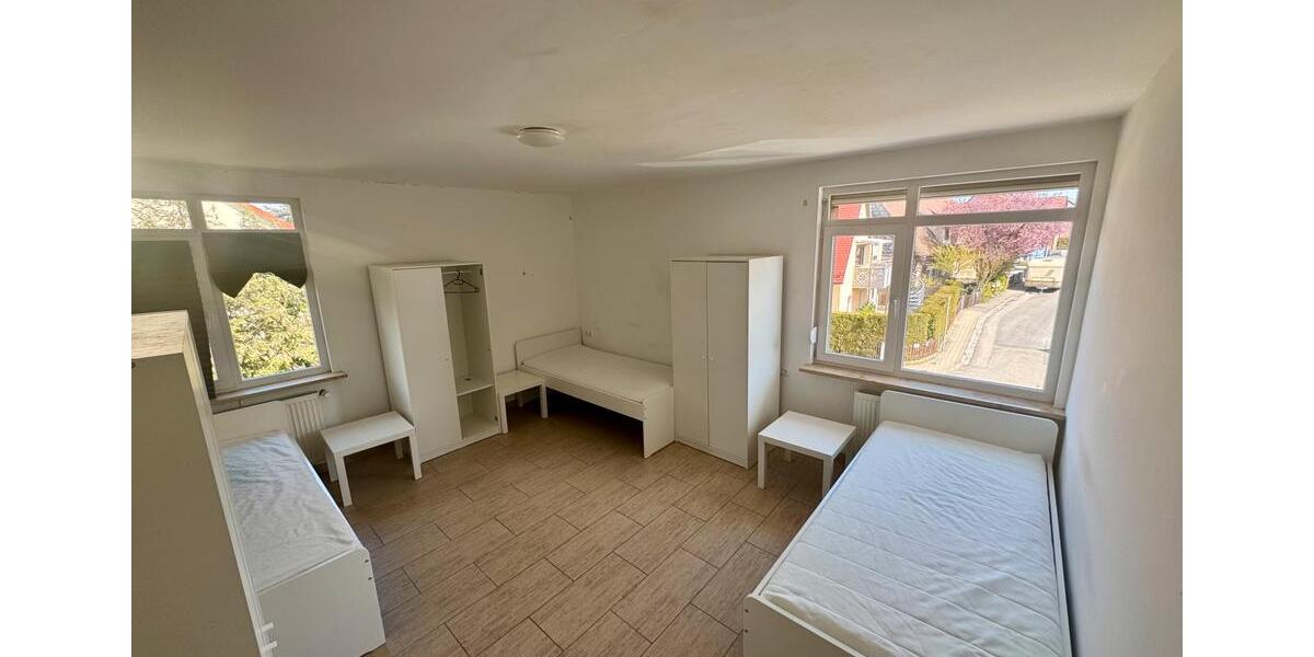 Erdgeschoßwohnung Uffenheim - 3 Zimmer, 91 m&sup2;, 820&euro; | Angebot:26123383
