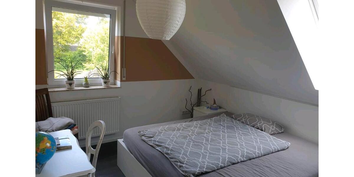Dachgeschoßwohnung Apen - 3 Zimmer, 70 m&sup2;, 695&euro; | Angebot:26600936