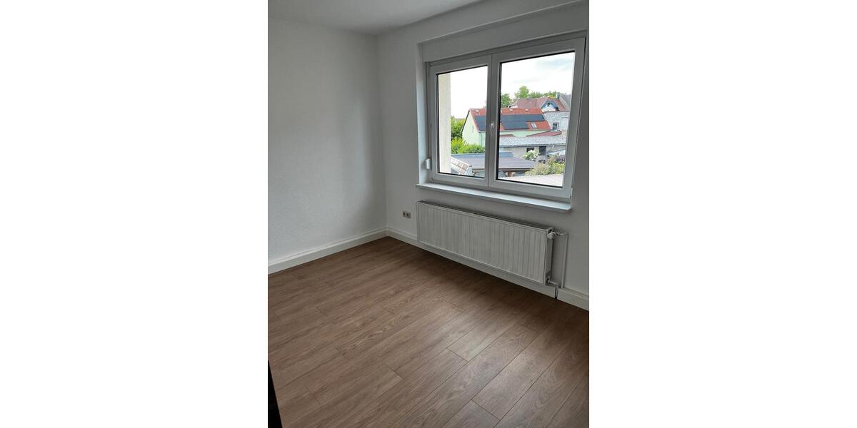 Etagenwohnung Löwenberger Land - 4 Zimmer, 90 m&sup2;, 900&euro; | Angebot:26679697