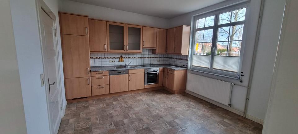 Einfamilienhaus Wiesmoor - 8 Zimmer, 165 m&sup2;, 1.300&euro; | Angebot:26051502