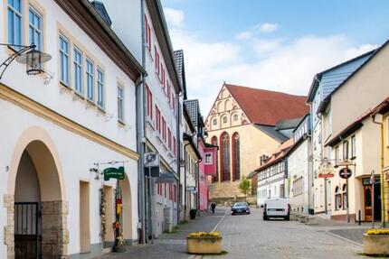 Attraktive Gewerbefläche im Stadtkern von Saalfeld zu vermieten zimmer