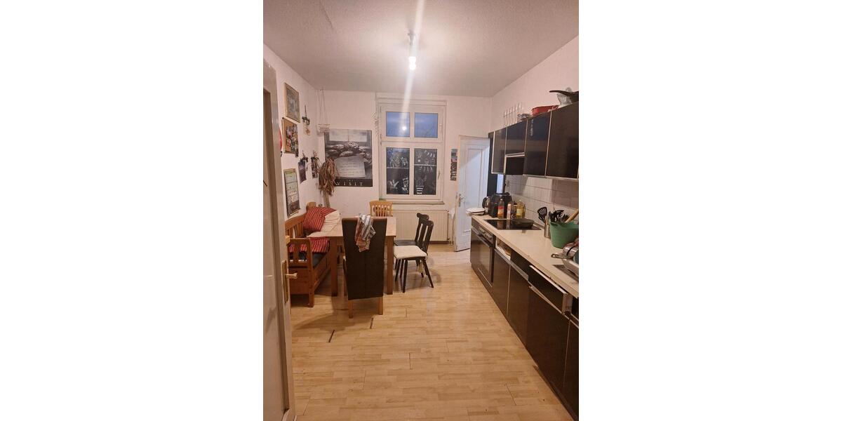 Wohnen auf Zeit Halle - 13 Zimmer, 30 m&sup2;, 390&euro; | Angebot:24756929