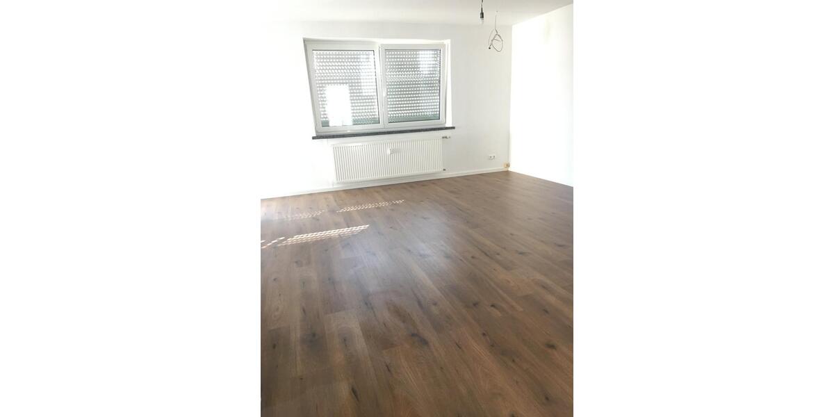 Erdgeschoßwohnung Weiding - 3 Zimmer, 100 m&sup2;, 720&euro; | Angebot:26515765