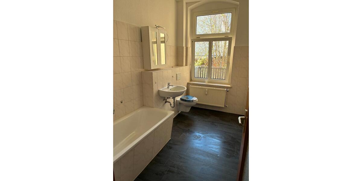 Etagenwohnung Bernburg (Saale) - 2 Zimmer, 60 m&sup2;, 375&euro; | Angebot:26688105