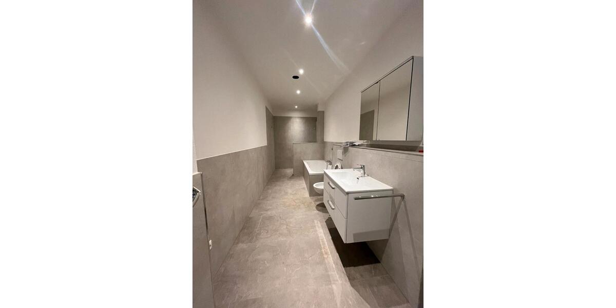 Etagenwohnung Wonfurt Steinsfeld - 1 Zimmer, 102 m&sup2;, 960&euro; | Angebot:26430054