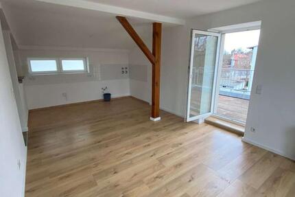 Sehr helle 2-Raum Wohnung mit großem Balkon in Zeuthen 2 zimmer