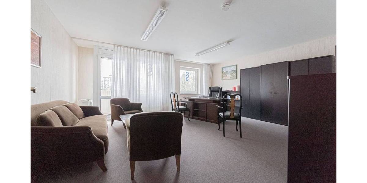 Gewerbeobjekt Barsinghausen - 4 Zimmer, 200 m&sup2;, 1.800&euro; | Angebot:25738566