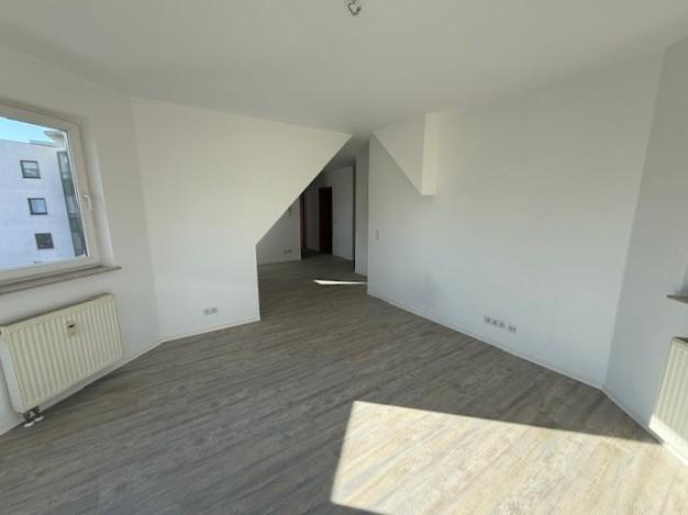 Dachgeschoßwohnung Wolmirstedt - 2 Zimmer, 63 m&sup2;, 388&euro; | Angebot:25800378