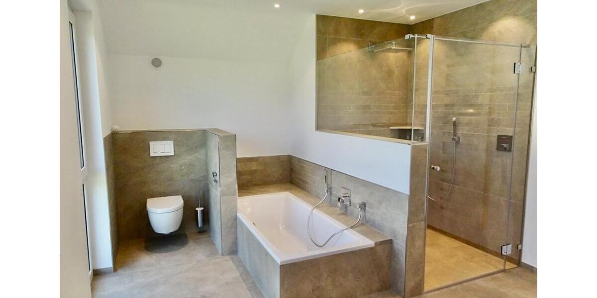 Dachgeschoßwohnung Paderborn Elsen - 4 Zimmer, 134 m&sup2;, 1.600&euro; | Angebot:25933364