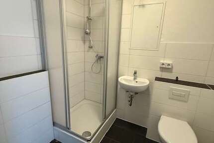 Wohnung zum Mieten in Magdeburg 327 € 49.47 m² 2 zimmer