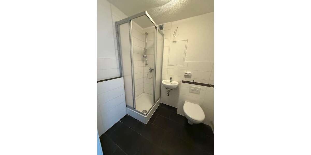 Wohnung zum Mieten in Magdeburg 327 € 49.47 m² 2 zimmer