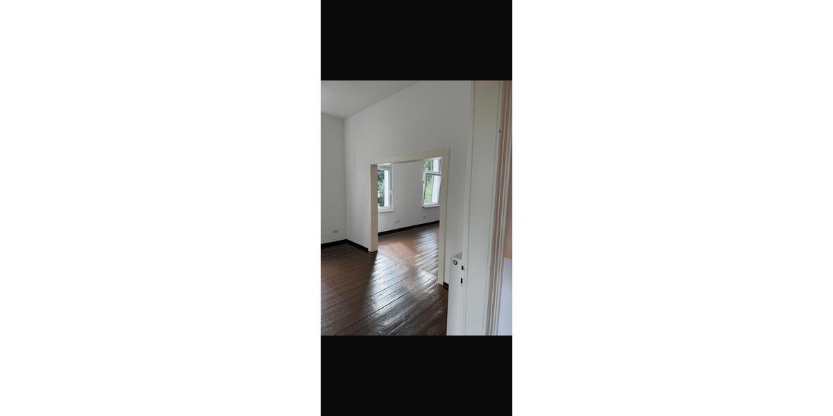 Etagenwohnung Wuppertal Elberfeld - 2 Zimmer, 75 m&sup2;, 700&euro; | Angebot:26001873