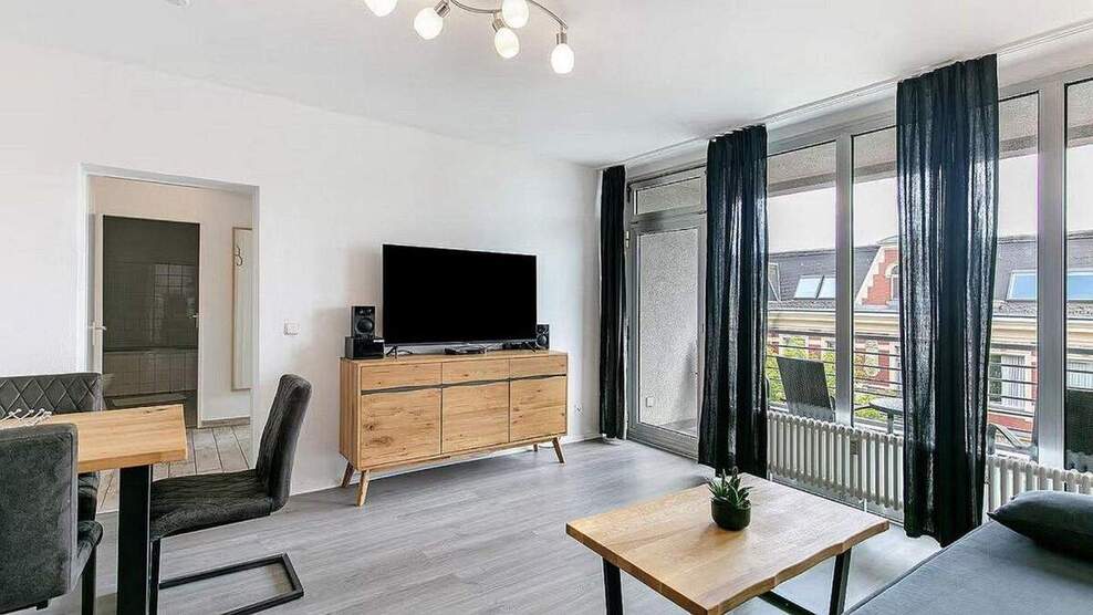 2 Zimmer-Wohnung mit Balkon im Tempelhof zentraler Lage 2 zimmer