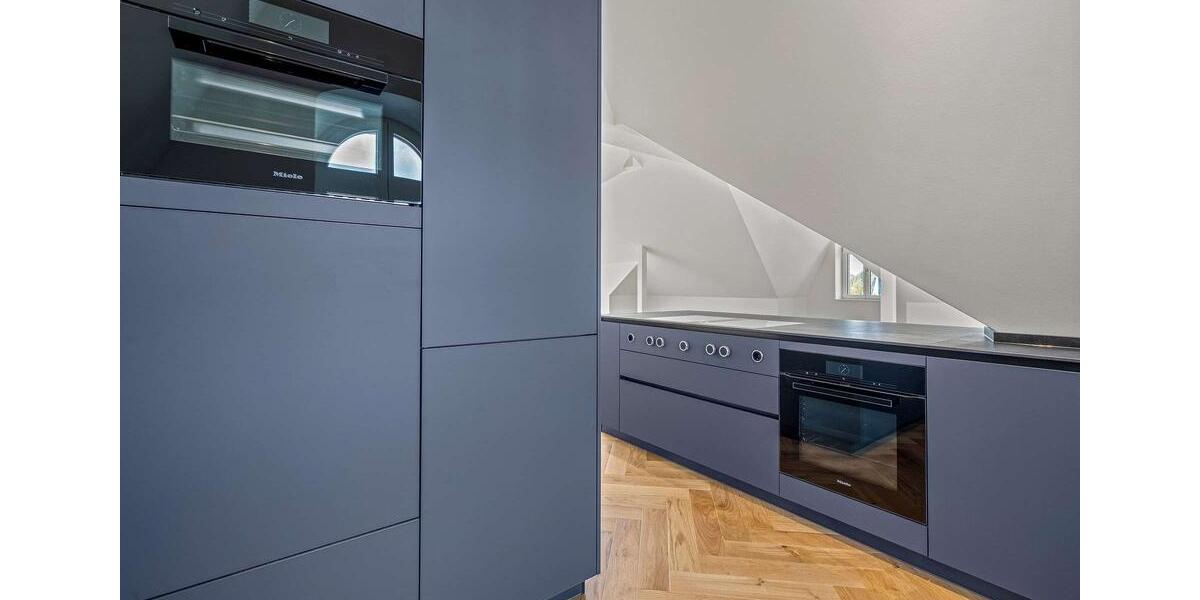 Luxuriöse Dachgeschosswohnung mit Parkblick im Erstbezug 5 zimmer