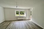 Geschmackvoll SANIERTE ERDGESCHOSSWOHNUNG mit flexiblem Grundriss und BALKON!! zimmer