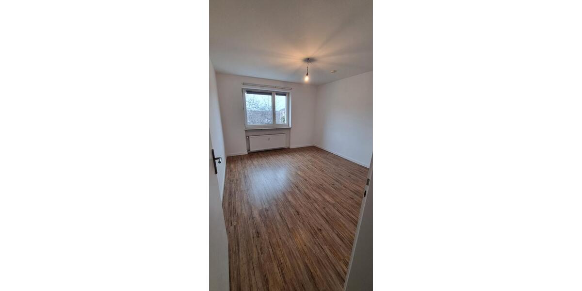 Etagenwohnung Landsberg am Lech Ellighofen - 3 Zimmer, 69 m&sup2;, 1.000&euro; | Angebot:26456237