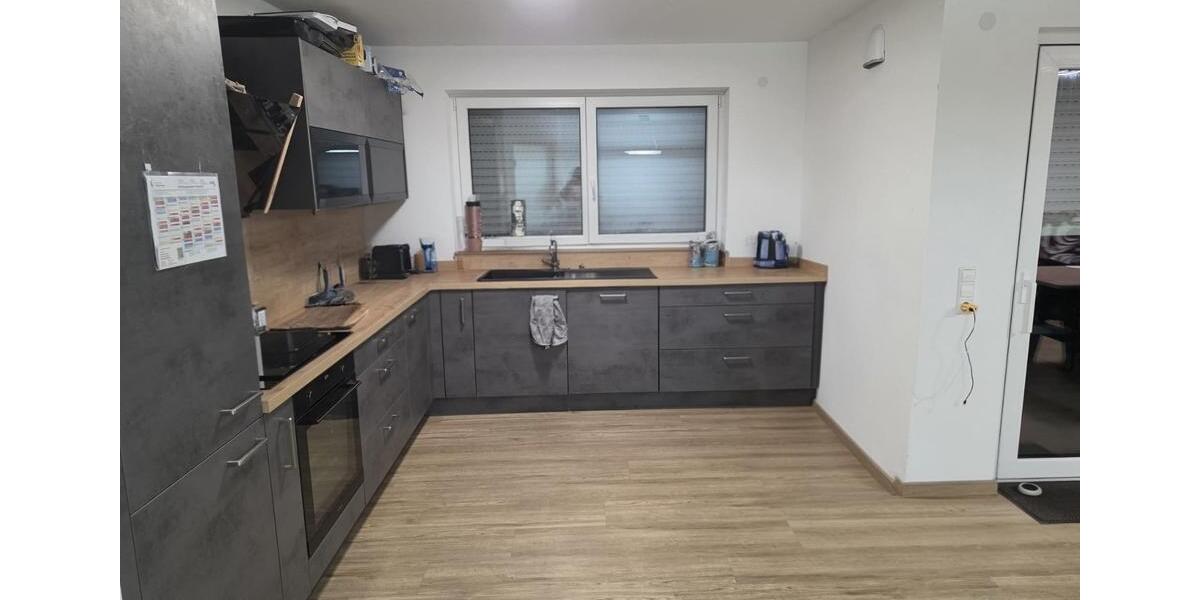 Dachgeschoßwohnung Pfullendorf - 3 Zimmer, 97 m&sup2;, 1.200&euro; | Angebot:25179072