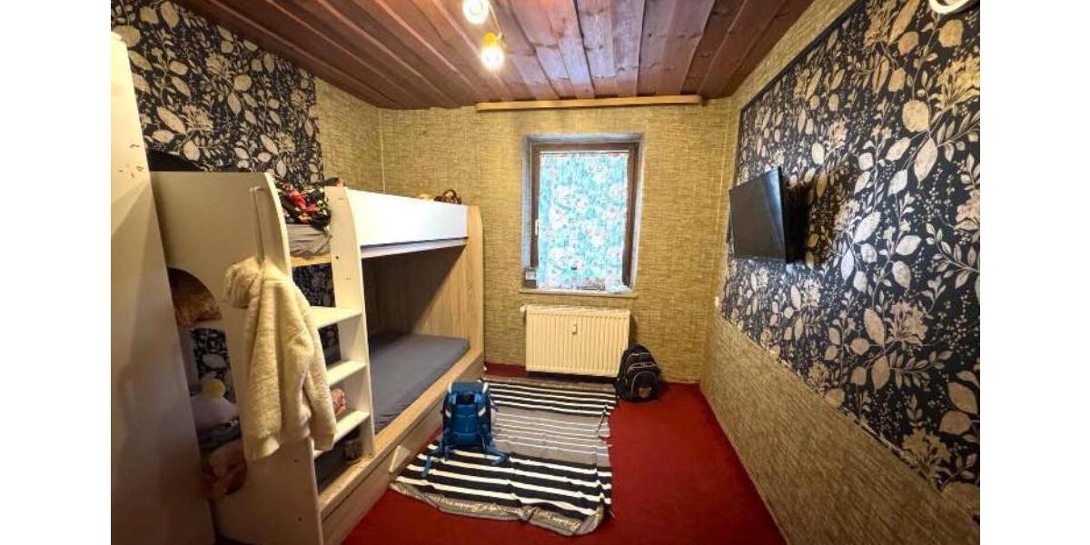 Etagenwohnung Schönwald - 6 Zimmer, 120 m&sup2;, 1.020&euro; | Angebot:26694036