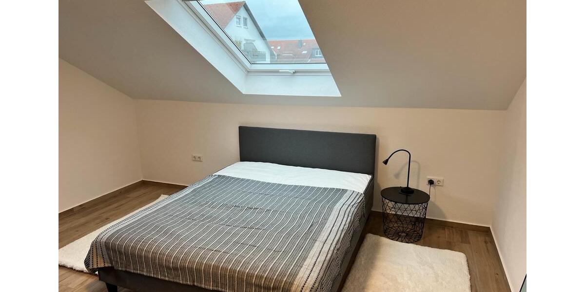Dachgeschoßwohnung Lampertheim - 3 Zimmer, 70 m&sup2;, 1.500&euro; | Angebot:24784306