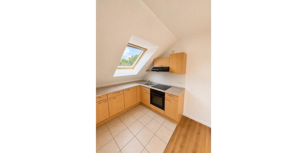 Dachgeschoßwohnung Bonn Friesdorf - 2 Zimmer, 73 m&sup2;, 850&euro; | Angebot:26677977