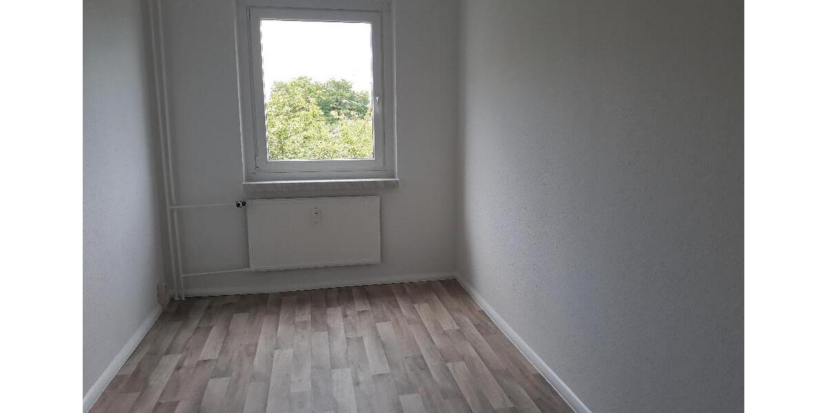 Etagenwohnung Bernburg (Saale) - 3 Zimmer, 71 m&sup2;, 389&euro; | Angebot:26146142