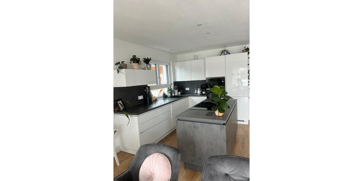 Doppelhaushälfte Aichach - 5 Zimmer, 188 m&sup2;, 1.680&euro; | Angebot:25170599