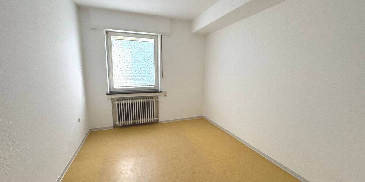 Mehrfamilienhaus, Wohnhaus Irrel - 1 Zimmer, 247 m&sup2;, 2.500&euro; | Angebot:25693095