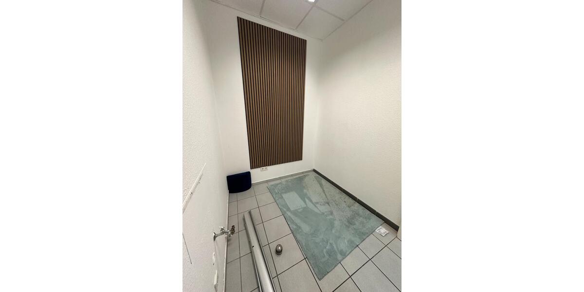 Gewerbeobjekt Leverkusen Schlebusch - 300&euro; | Angebot:24421407