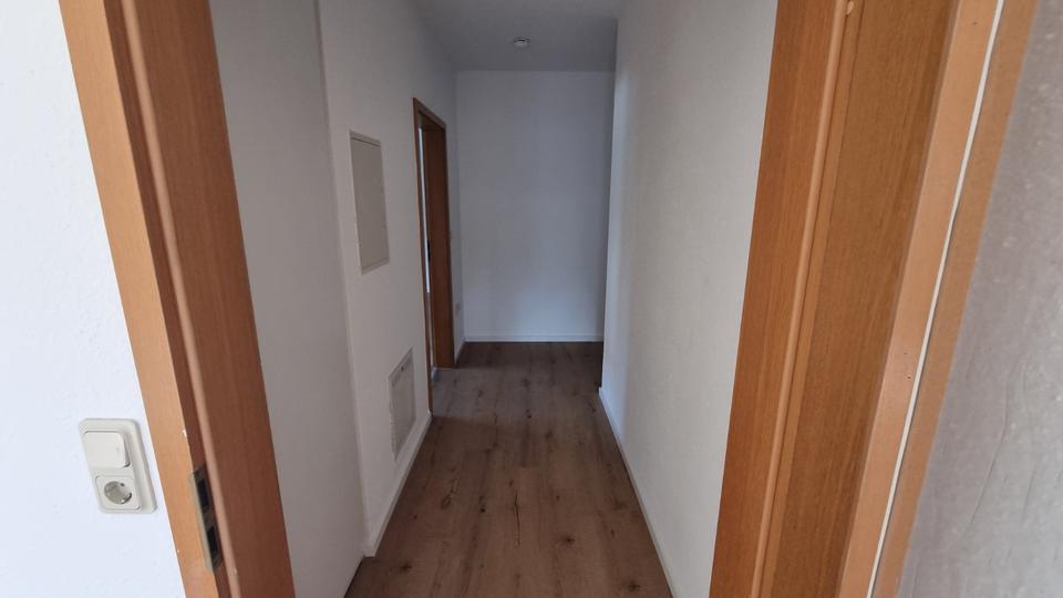 Dachgeschoßwohnung Bad Neustadt an der Saale - 2 Zimmer, 68 m&sup2;, 600&euro; | Angebot:25292374