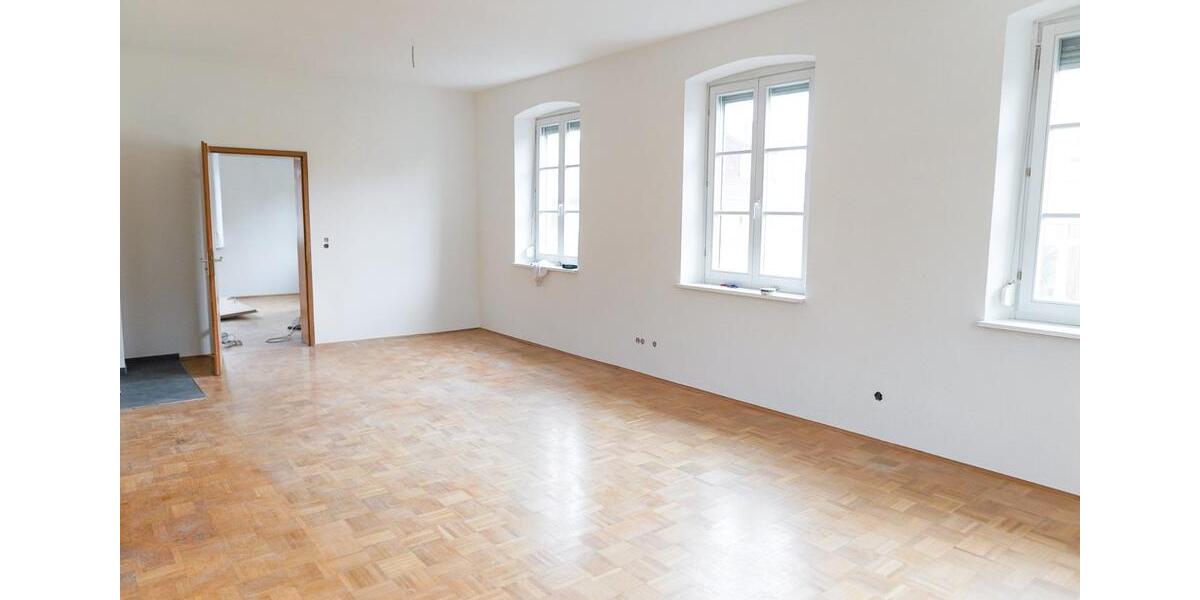 5 Zimmer Altbau-Wohnung in Innenstadtnähe 5 zimmer