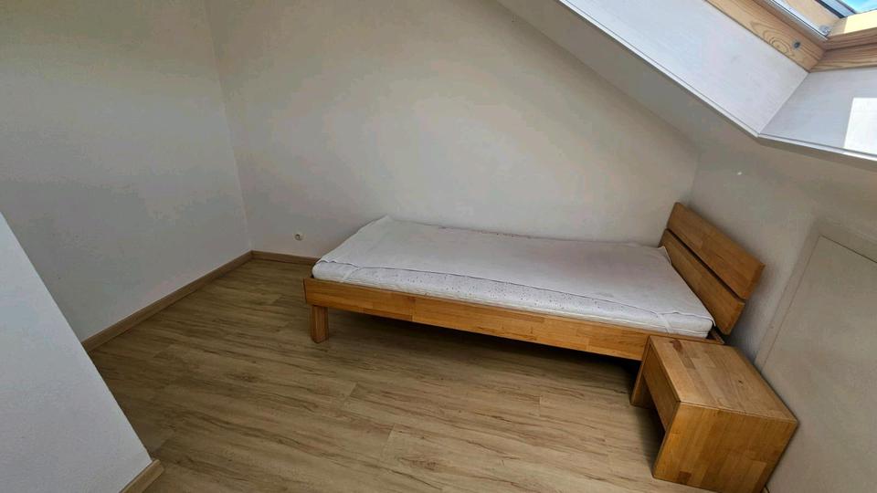 Wohnen auf Zeit Tübingen - 1 Zimmer, 10 m&sup2;, 350&euro; | Angebot:26626621