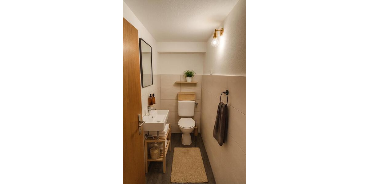 Etagenwohnung Calden - 5 Zimmer, 134 m&sup2;, 940&euro; | Angebot:25982512