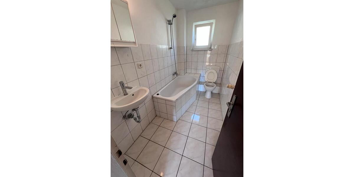 Etagenwohnung Einbeck - 3 Zimmer, 70 m&sup2;, 650&euro; | Angebot:25960034