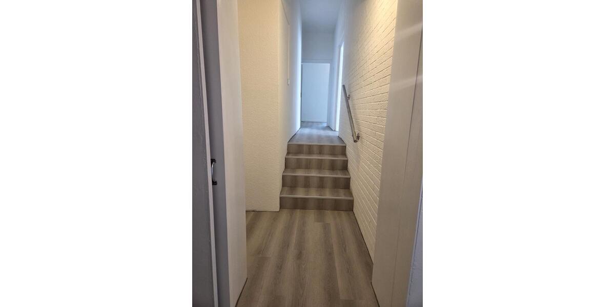 Erdgeschoßwohnung Löhne - 4 Zimmer, 111 m&sup2;, 1.350&euro; | Angebot:26294639