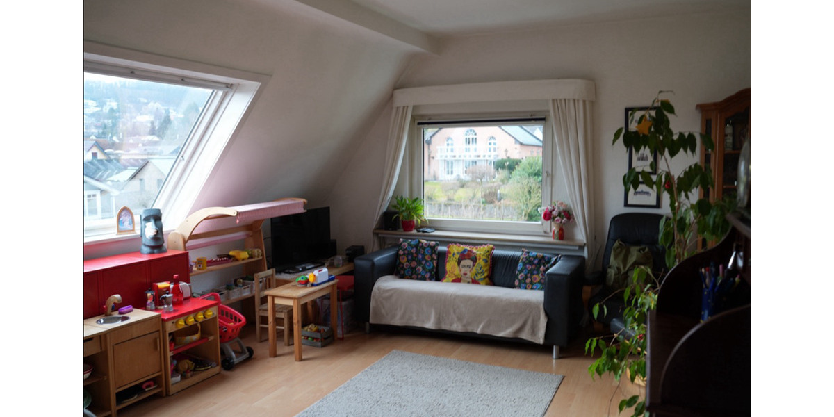 Dachgeschoßwohnung Remagen - 3 Zimmer, 66 m&sup2;, 710&euro; | Angebot:25214423