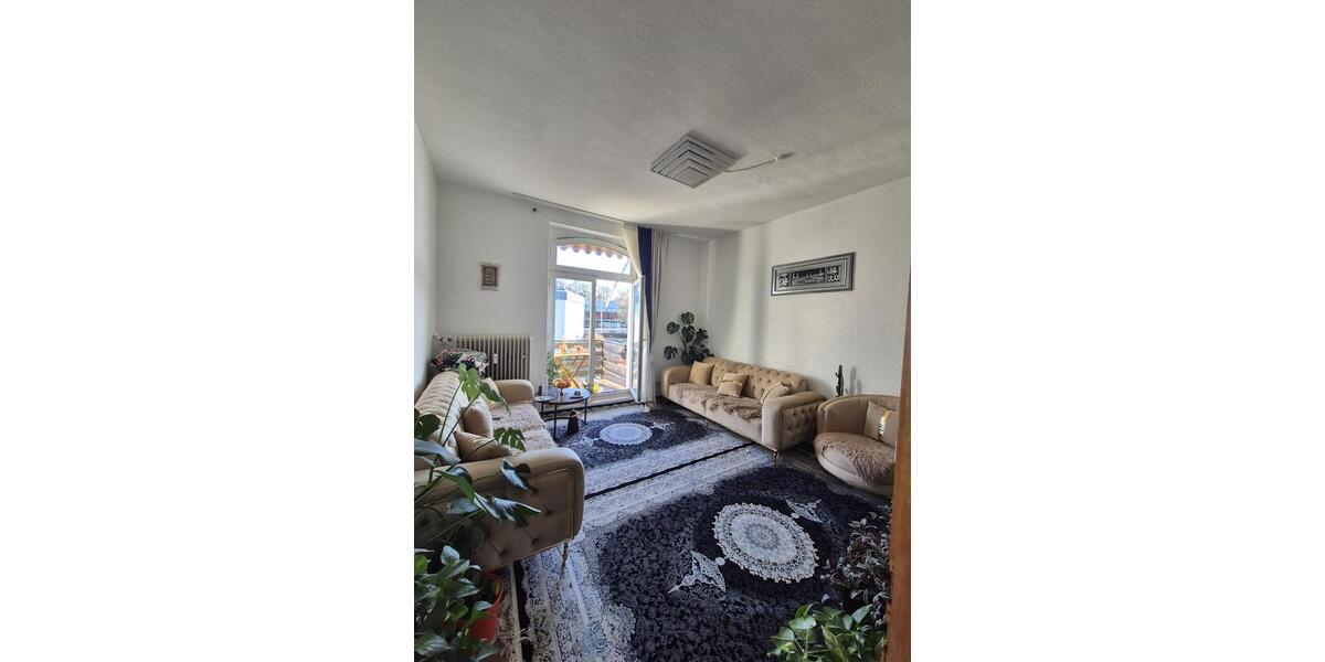 Erdgeschoßwohnung Siegen - 3 Zimmer, 85 m&sup2;, 1.100&euro; | Angebot:24890884