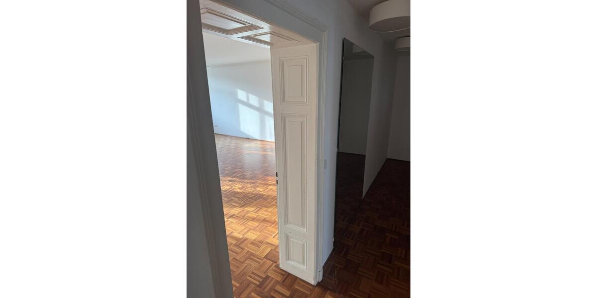 Etagenwohnung Kassel Vorderer Westen - 3 Zimmer, 142 m&sup2;, 2.000&euro; | Angebot:24570834