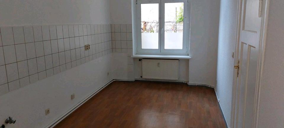 Erdgeschoßwohnung Calbe (Saale) - 4 Zimmer, 113 m&sup2;, 850&euro; | Angebot:26426147