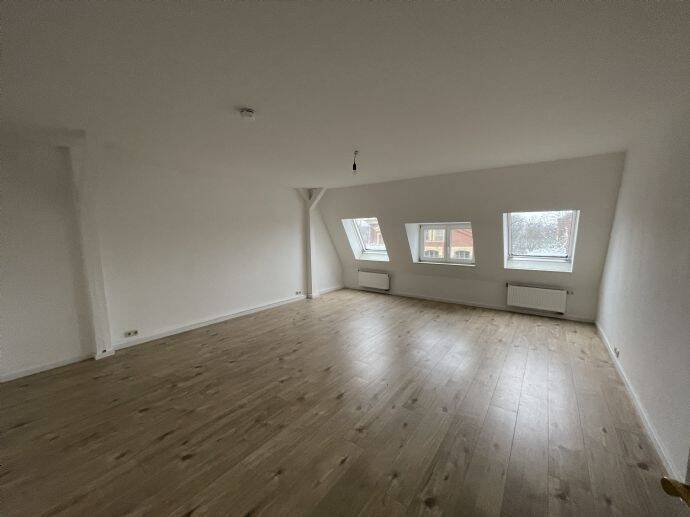 Etagenwohnung Brandenburg an der Havel Neustadt - 2 Zimmer, 94 m&sup2;, 855&euro; | Angebot:25727158