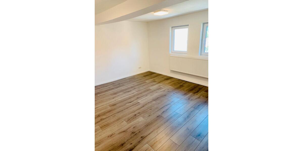 WG-Zimmer in saniertem Altbau 3 zimmer