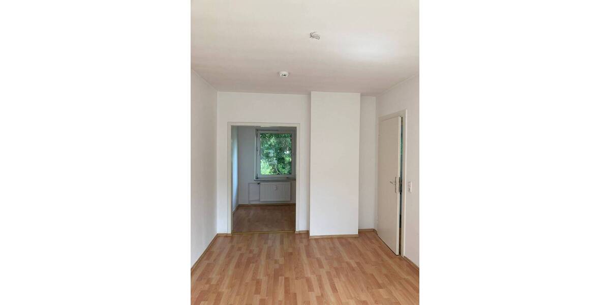 Etagenwohnung Salzgitter Lebenstedt - 3 Zimmer, 48 m&sup2;, 287&euro; | Angebot:24779476