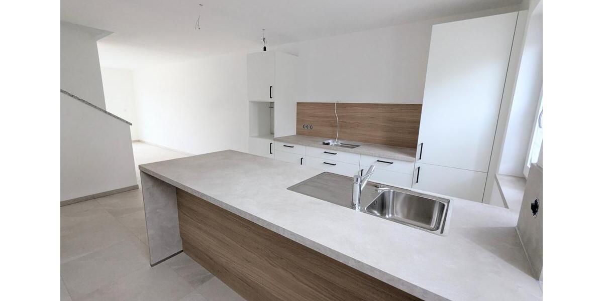 Doppelhaushälfte Pfarrkirchen - 5 Zimmer, 150 m&sup2;, 1.480&euro; | Angebot:24915464