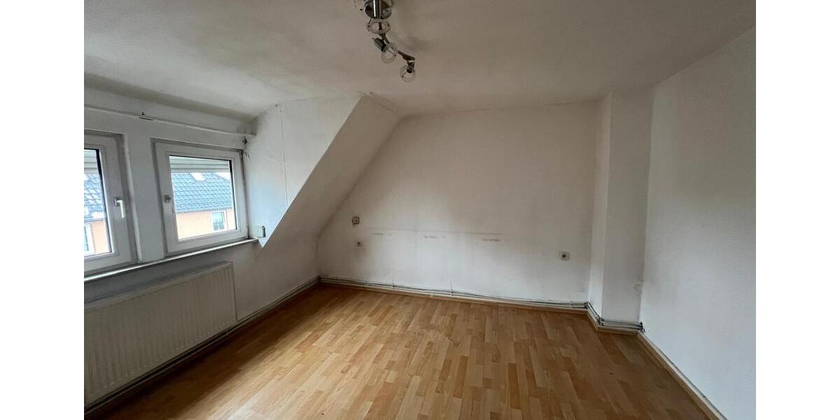 Etagenwohnung Dieburg - 3 Zimmer, 75 m&sup2;, 700&euro; | Angebot:25877424