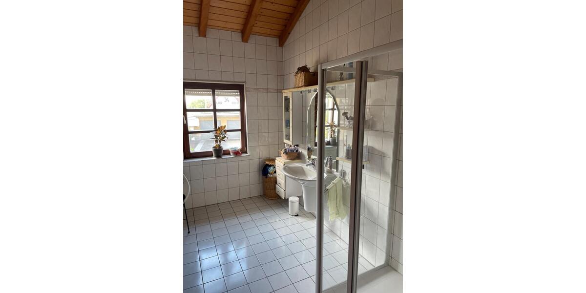 Dachgeschoßwohnung Insheim - 2 Zimmer, 90 m&sup2;, 840&euro; | Angebot:26532415